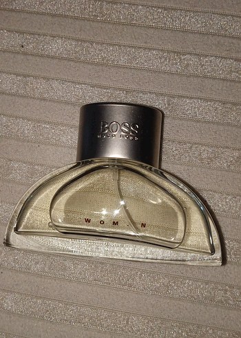 Hugo Boss Kadın Parfümü - Görsel 3