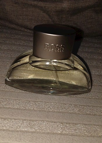 Hugo Boss Kadın Parfümü - Görsel 2