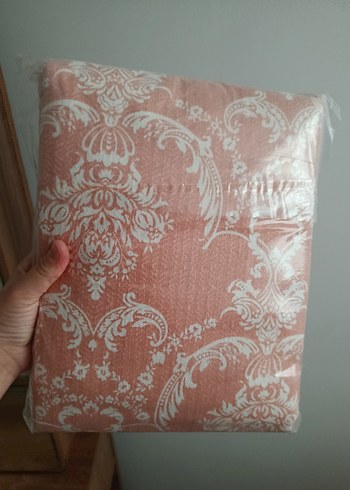Taç Pembe Çiçekli Nevresim Takımı