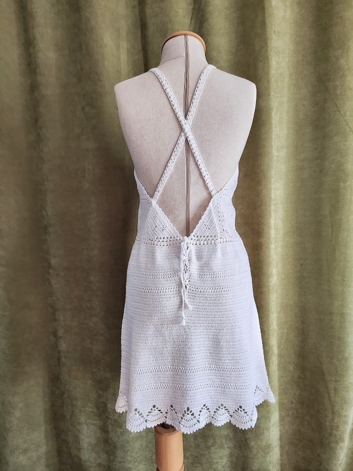 Dantel Detaylı Beyaz V Yaka Örgü Elbise - Görsel 4