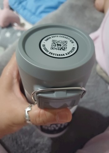 Beyaz ve Gri Stanley termos - Görsel 3