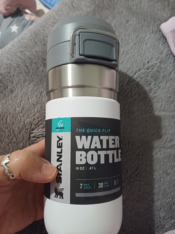 Beyaz ve Gri Stanley termos - Görsel 2