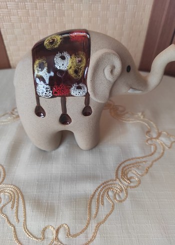 Değişik figürlü biblolar
