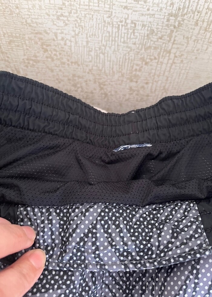 Nike erkek çocuk şort mayo 10 yaş - Görsel 3