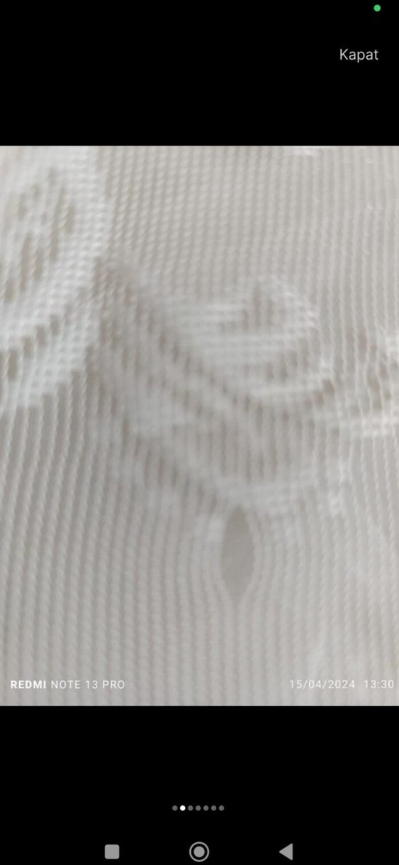 İşlemeli Beyaz Parlak Yatak Örtüsü - Görsel 4