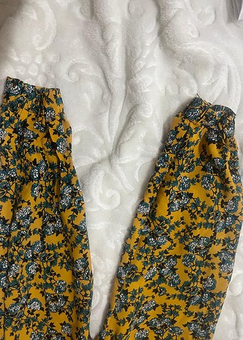 Sarı Çiçek Desenli Bol Kesim Kız Eşofman Altı - Görsel 4