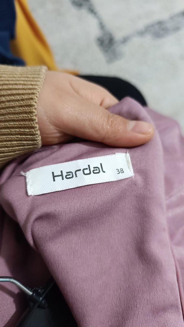 Uzun Kollu Pilili Bej Abiye Elbise - Görsel 2