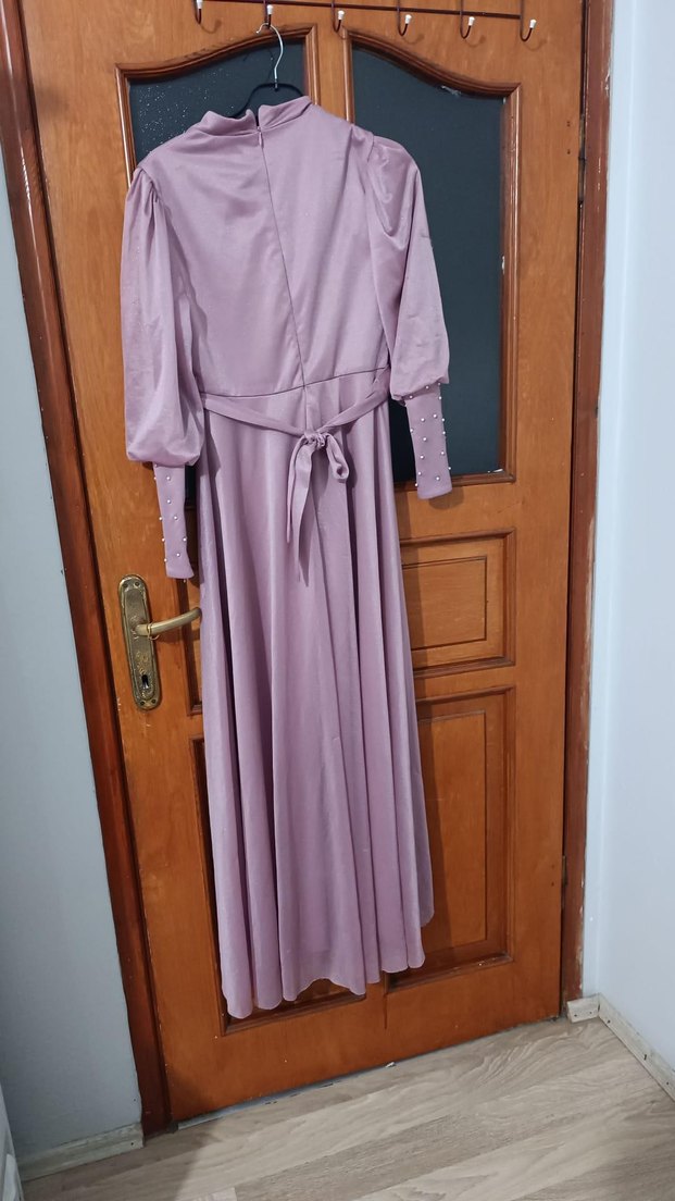 Uzun Kollu Pilili Bej Abiye Elbise - Görsel 3