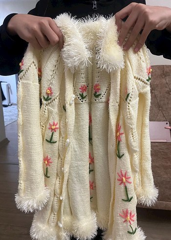 Nakışlı Beyaz Bohem Kız Hırkası - Görsel 2