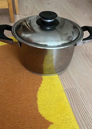 Gri Kapaklı Çelik Tencere
