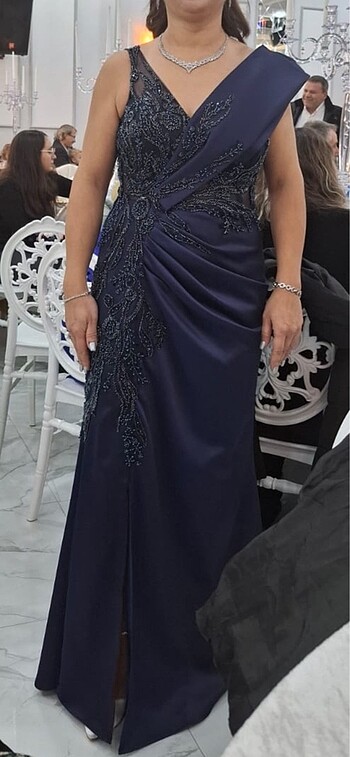 Abiye taşlı elbise