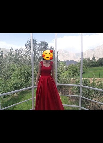 Kırmızı Abiye