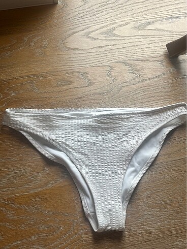 H&M Beyaz Bikini Altı