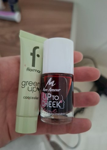 Dört Parça Makyaj Ürünü Seti - Görsel 3