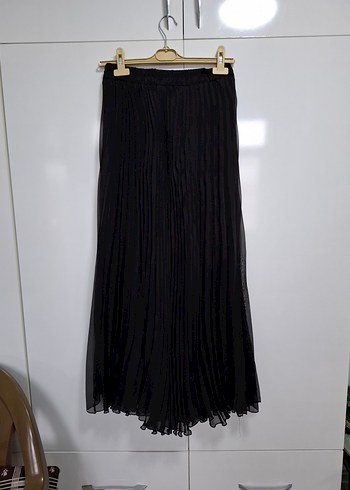 Siyah Pilili Uzun Kadın Etek - Görsel 2