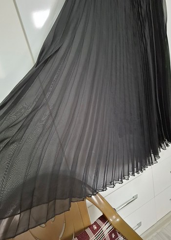 Siyah Pilili Uzun Kadın Etek - Görsel 5