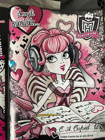 Beden Renk Monster High Dergi