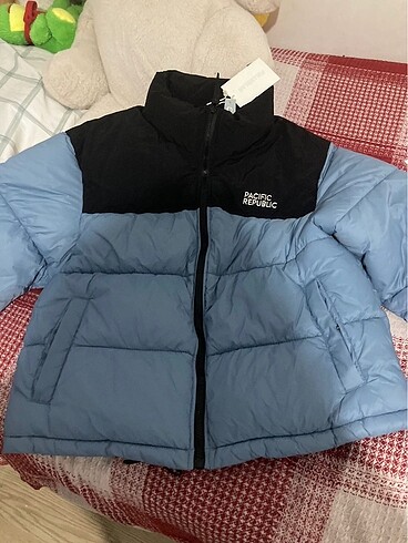 Pull & Bear STWD blok renkli şişme mont