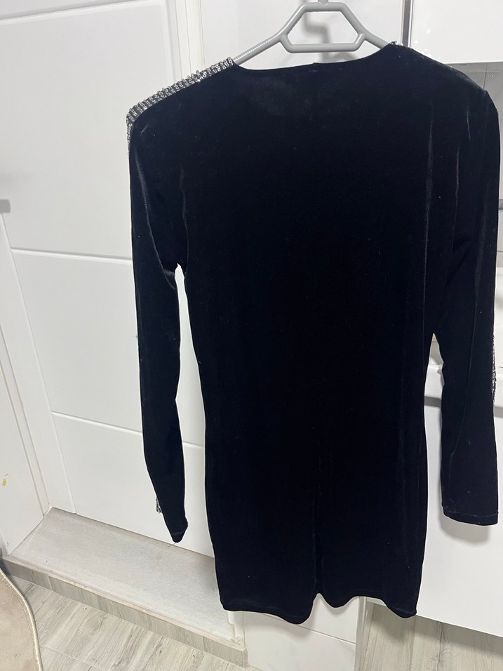 Uzun Kollu Siyah Payetli Midi Elbise - Görsel 3