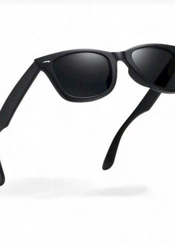 Parlak Siyah Transparan Kadın Güneş Gözlüğü - Görsel 3