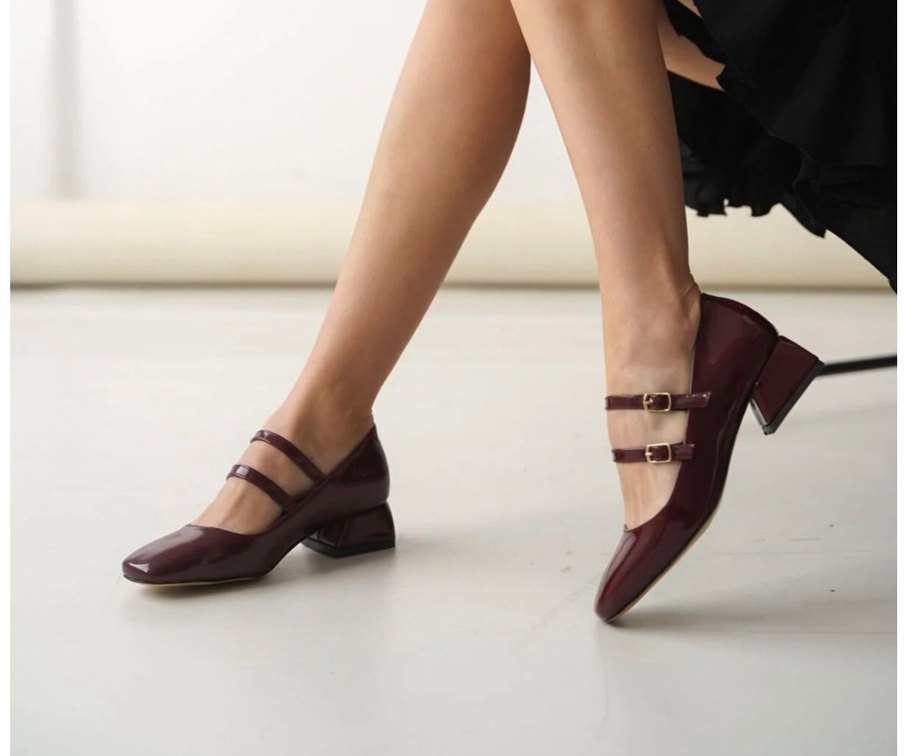 Bordo Parlak Tokalı Kadın Klasik Topuklu Ayakkabı - Görsel 2