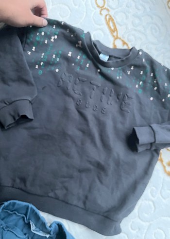 LC Waikiki Kız Çocuk Gri Payetli Sweatshirt ve Mavi Denim Pantolon