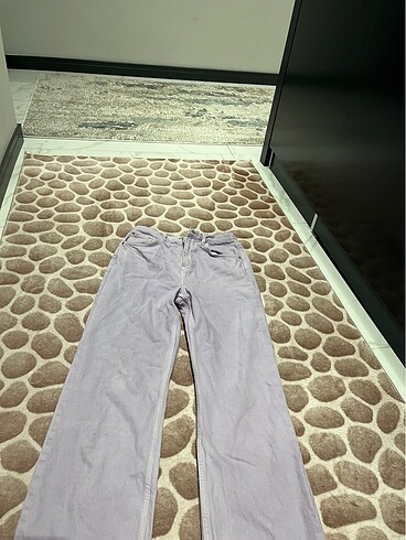 Yüksek. Bel bol paça pantolon