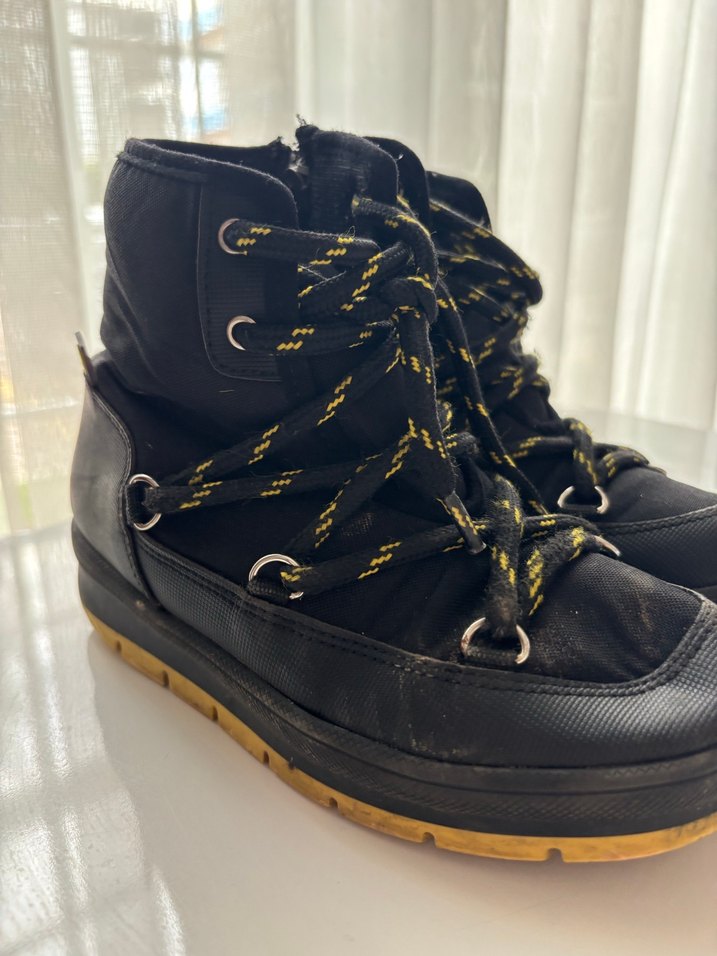 Siyah Kadın Kemerli Dolgu Topuk Bot - Görsel 2