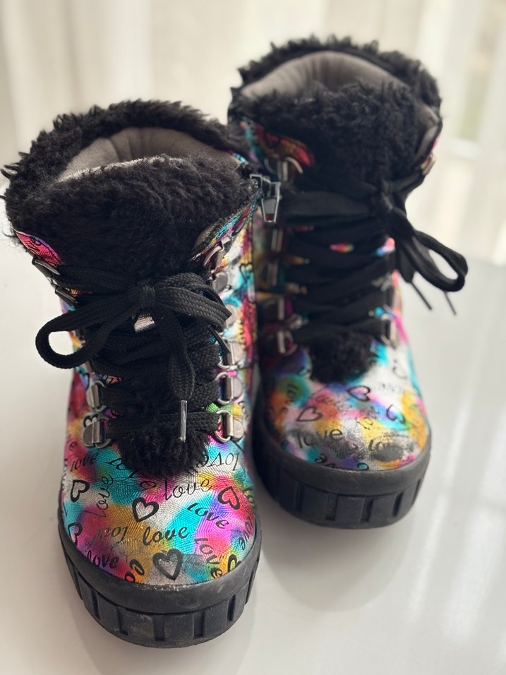 Renkli Bağcıklı Deri Kürklü Kız Botu - Görsel 2