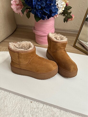 Bershka BERSHKA ugg bot