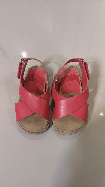 Zara Zara kız bebek yumuşak taban sandalet
