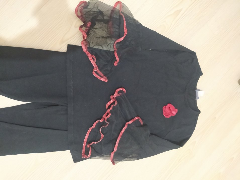 Kız çocuk Siyah Fırfırlı İspanyol Kollu Takım - Görsel 3