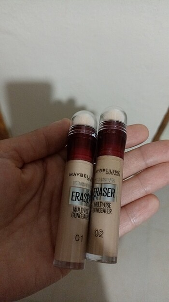 Maybelline eraser 01ve02