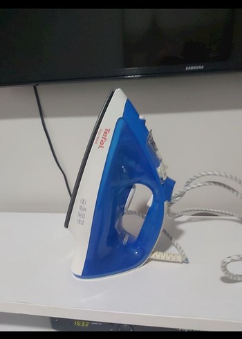 Beden Parlak Mavi Ütü