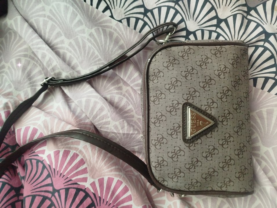 Guess çanta - Görsel 2