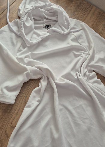 s Beden Beyaz Kısa Kollu Tshirt