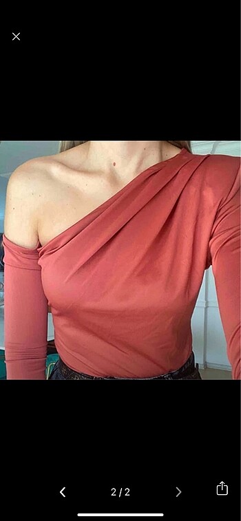 Trendyol & Milla Asimetrik omuz çıtçıtlı body