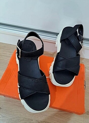 Bershka Ayakabı