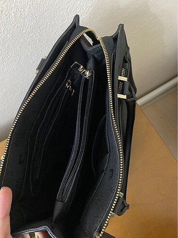 Beden siyah Renk Pierre cardin kol çantası