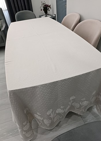 Madame Coco Açık Gri 160x300 Masa Örtüsü - Görsel 2