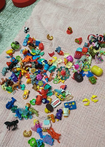 Renkli Mini Aksiyon Figürleri Seti - Görsel 12