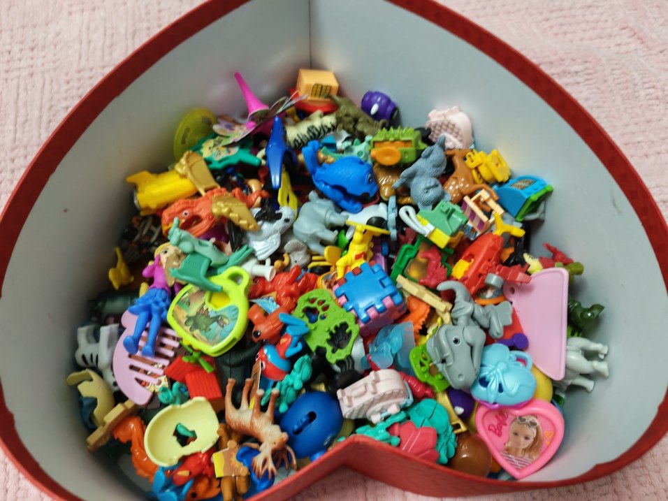 Renkli Mini Aksiyon Figürleri Seti - Görsel 3