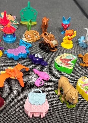 Kinder ve ozmo sürpriz yumurta oyuncak 
