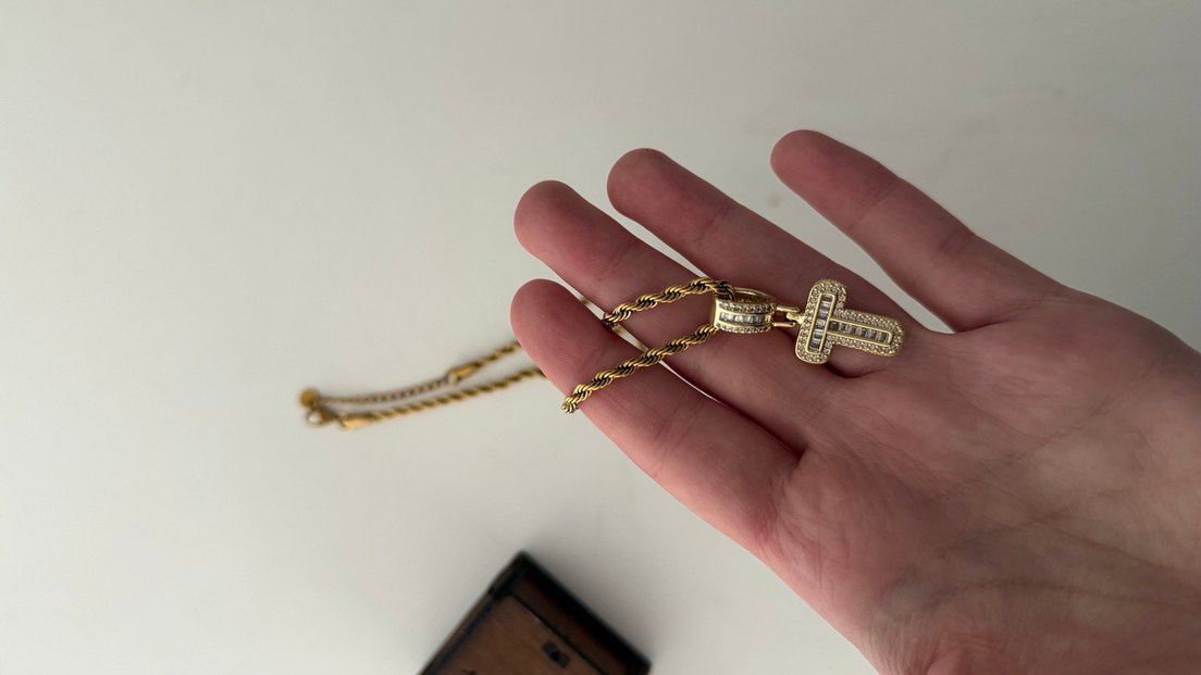 t harf çelik kolye - Görsel 2