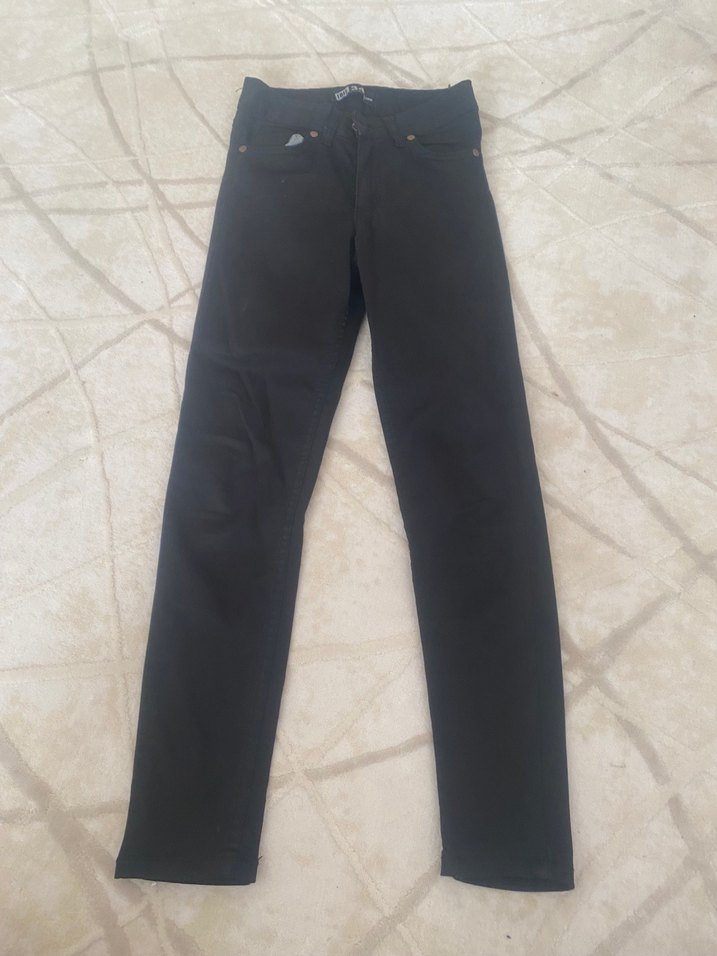 Siyah Koyu Renkli Askı - Görsel 2