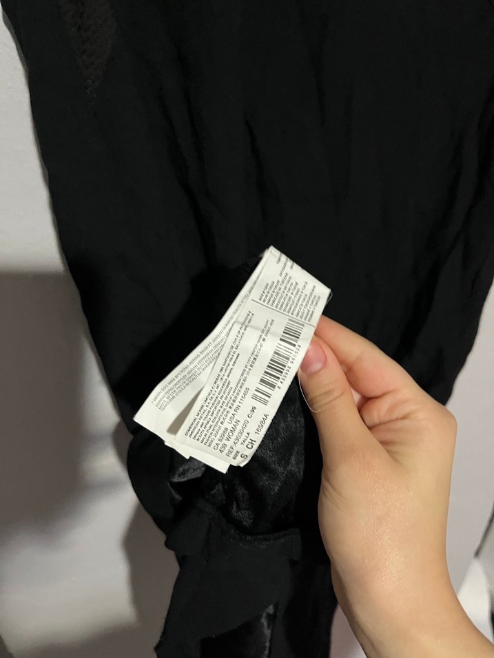 Siyah Kolsuz V Yaka Midi Elbise - Görsel 5