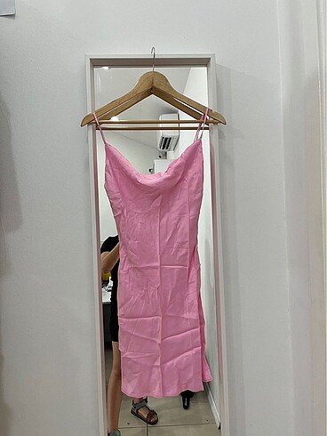 Zara Zara saten elbise