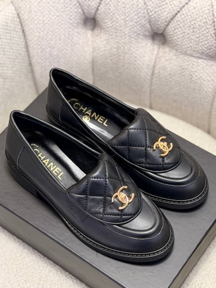 Chanel Siyah Tokalı Klasik Topuklu Ayakkabı - Görsel 3