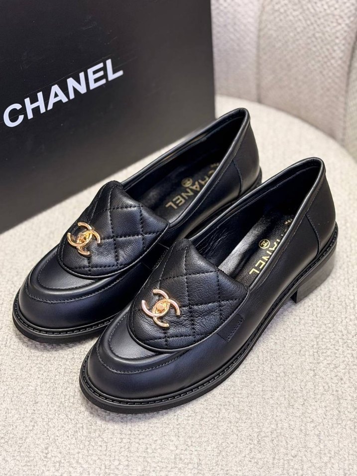 Chanel Siyah Tokalı Klasik Topuklu Ayakkabı - Görsel 2