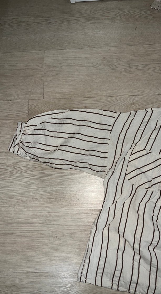 Kadın Beyaz Çizgili Keten Gömlek - Görsel 3